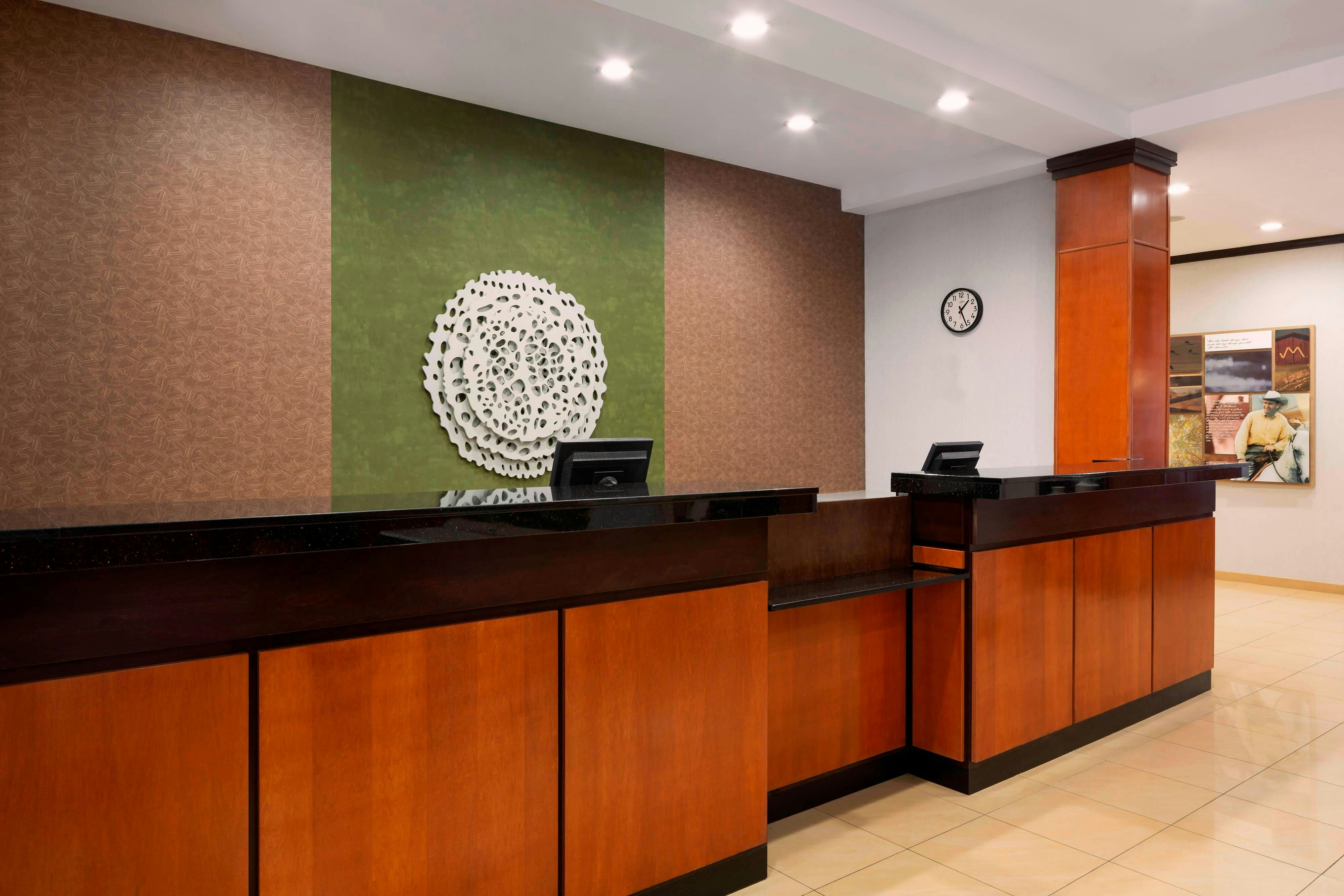 Fairfield Inn and Suites by Marriott Selma Kingsburg 6/36