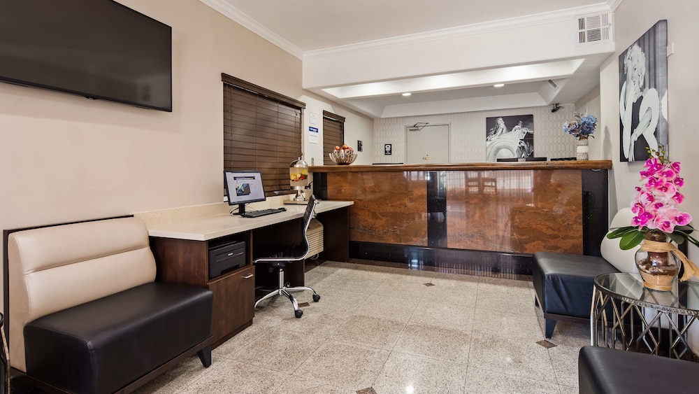 Best Western Hollywood Plaza Inn - Hollywood Walk of Fame Hotel-LA 34/37