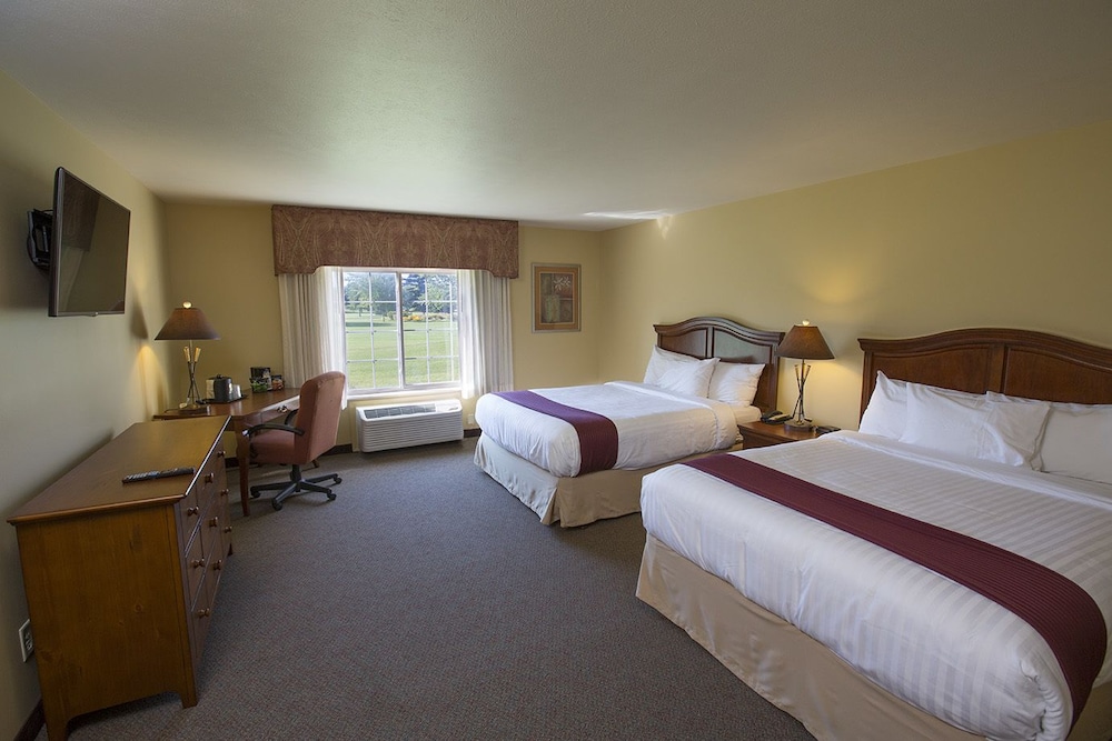 Swan Lake Resort 10/26