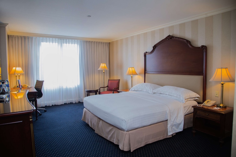 Barcelo San Salvador 24/70