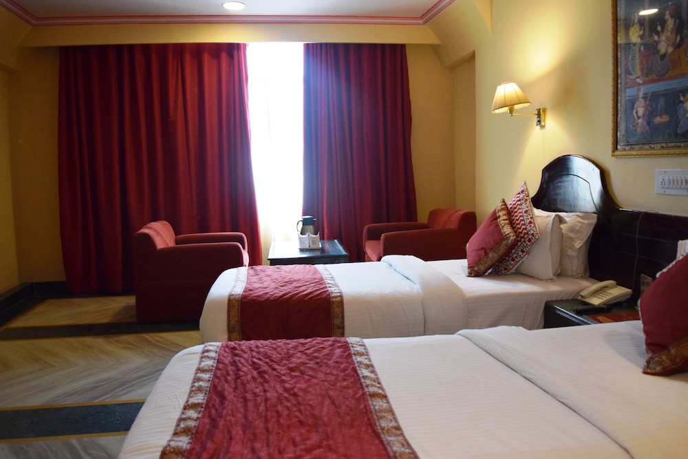 Fort Chandragupt Hotel 14/32