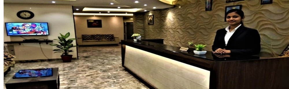 Fabhotel Thejas Paaradise 4/22