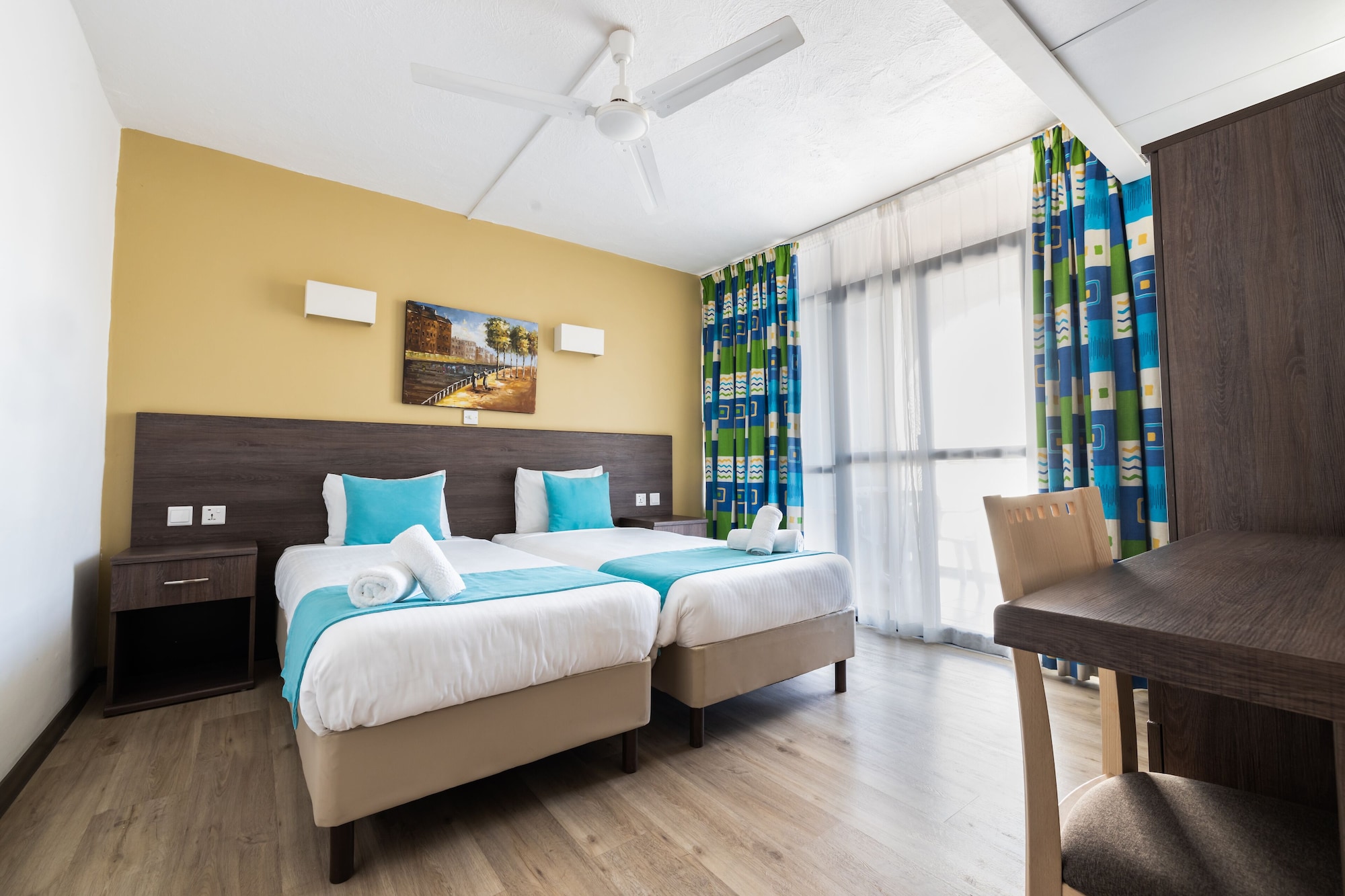 3 BEDROOMS, APARTMENT