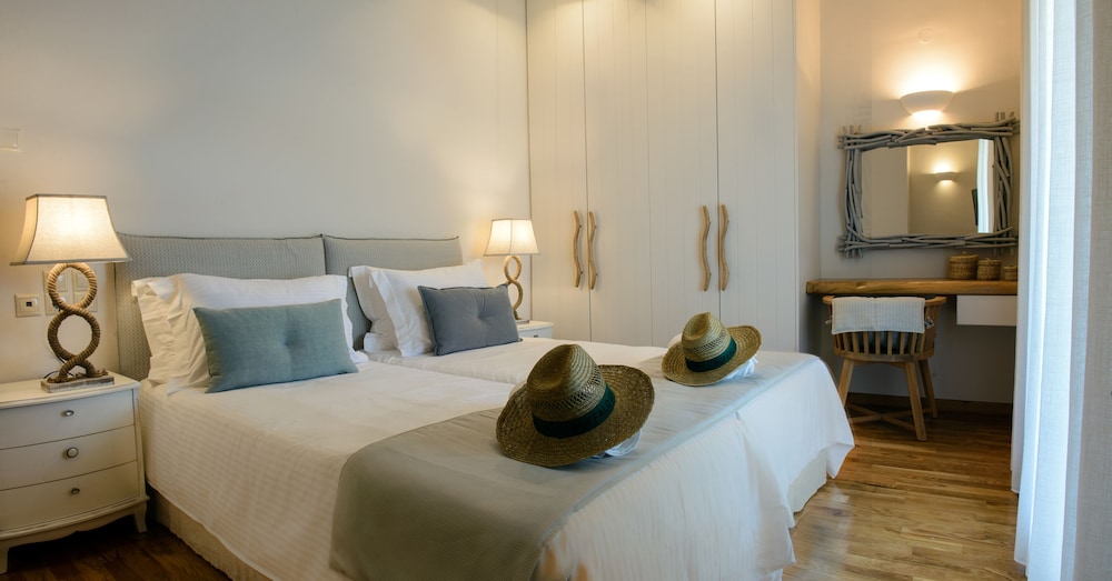 Gatzea Villas 8/36