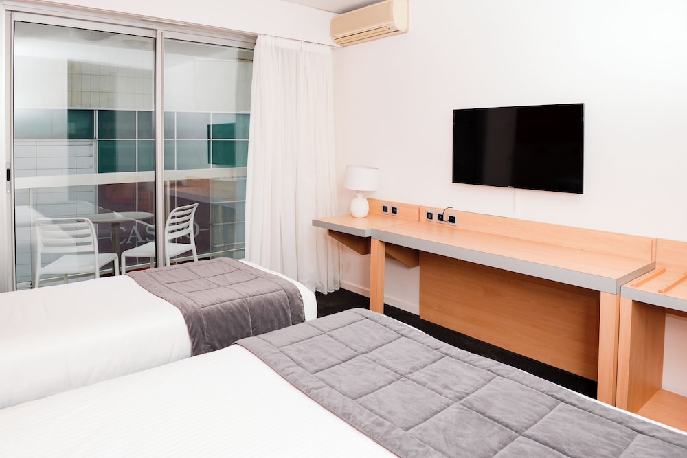 غرفة عائلية ثلاثية بشرفة، Kyriad Prestige Les Sables D Olonne Plage Centre Des Congres 5/10