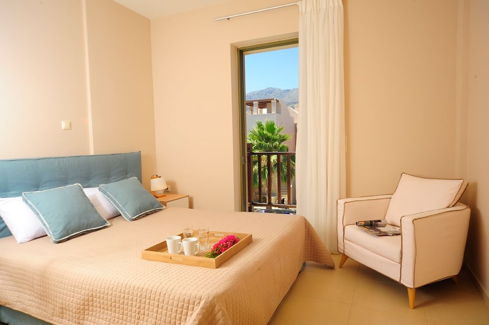 Plakias Cretan Resorts 33/65