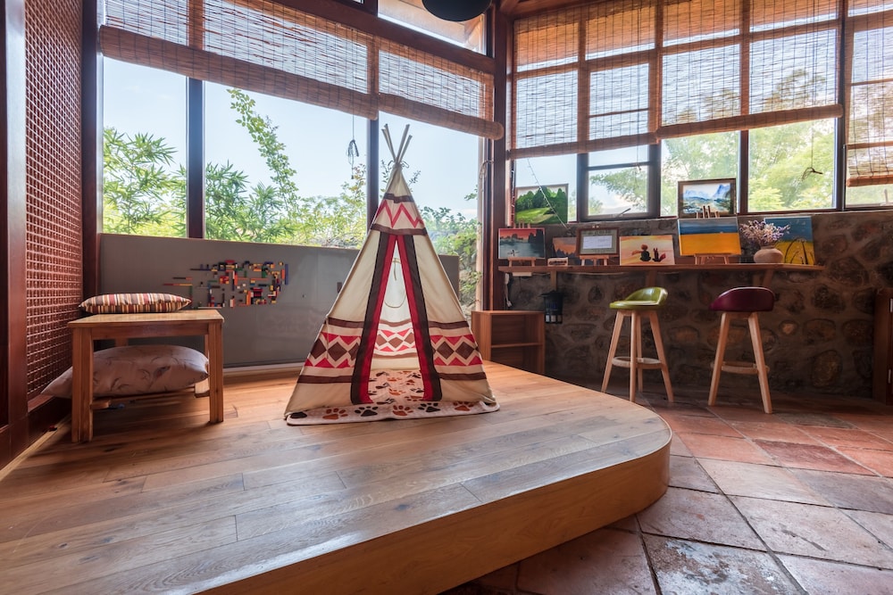 The Apsara Lodge 62/75