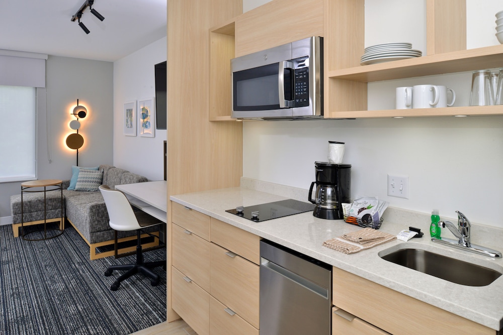 TownePlace Suites by Marriott Asheville Downtown 37/37