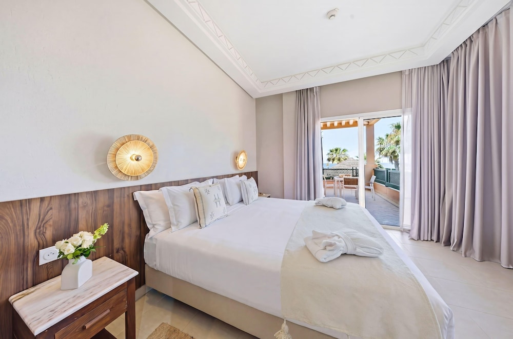 Paradis Plage Surf Yoga Spa Resort 21/83