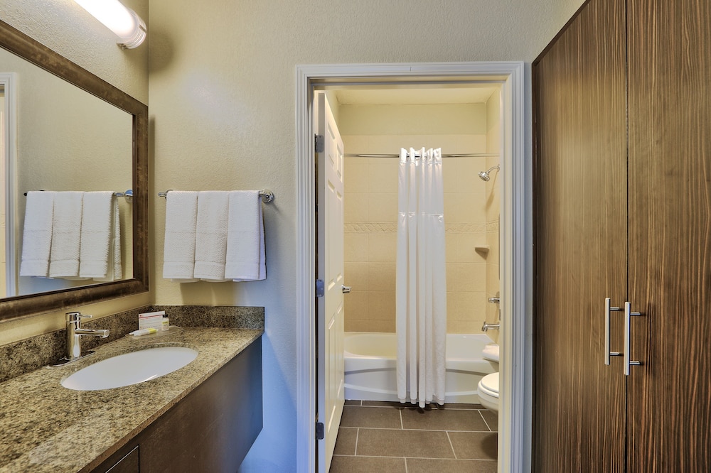Staybridge Suites Albuquerque North 19/78