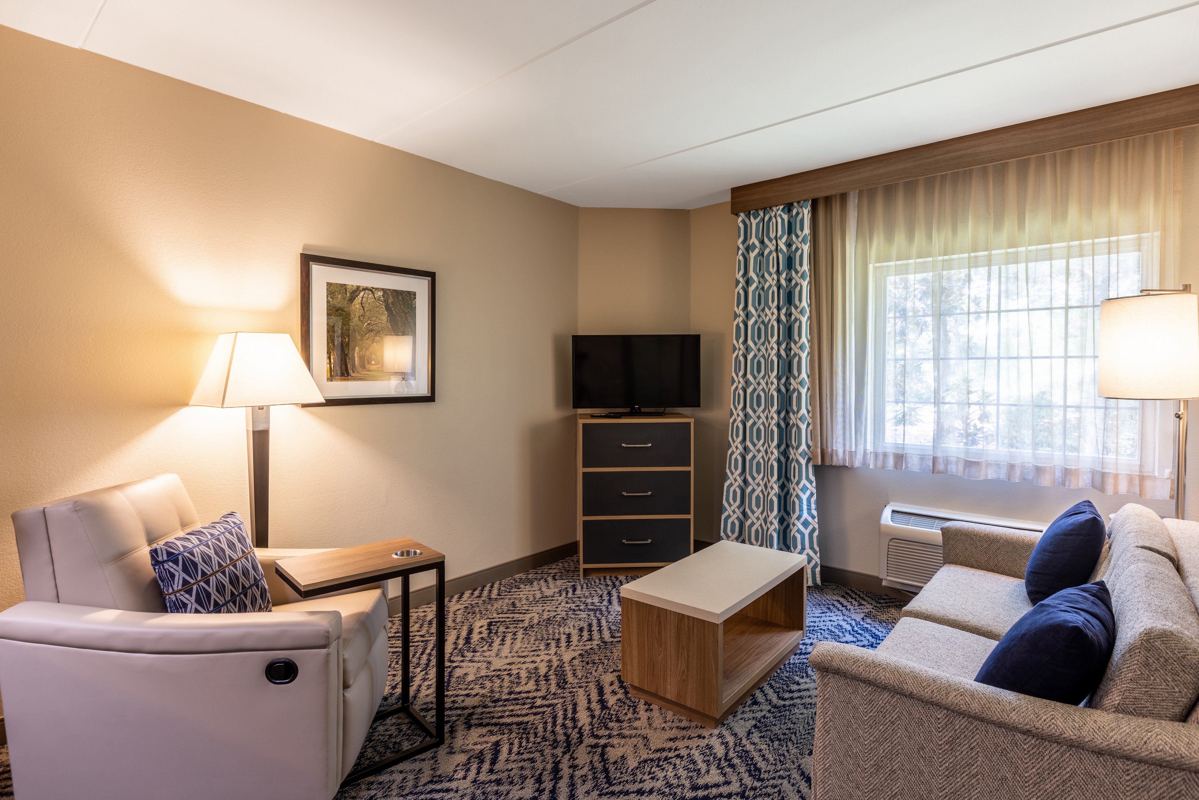 CANDLEWOOD SUITES BLUFFTON - HILTON HEAD 41/73