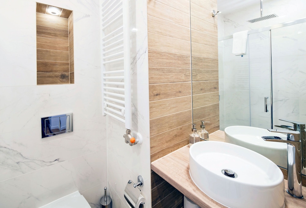 Platinum Aparthotel 68/73