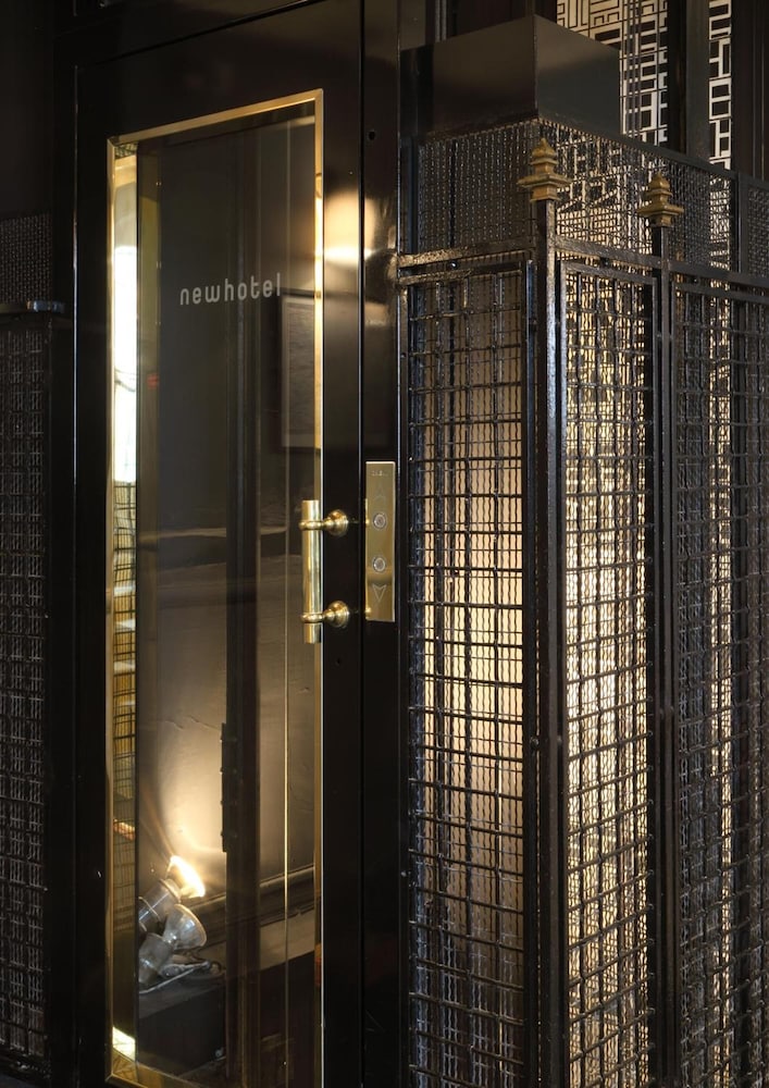 New Hotel Roblin in PARIS