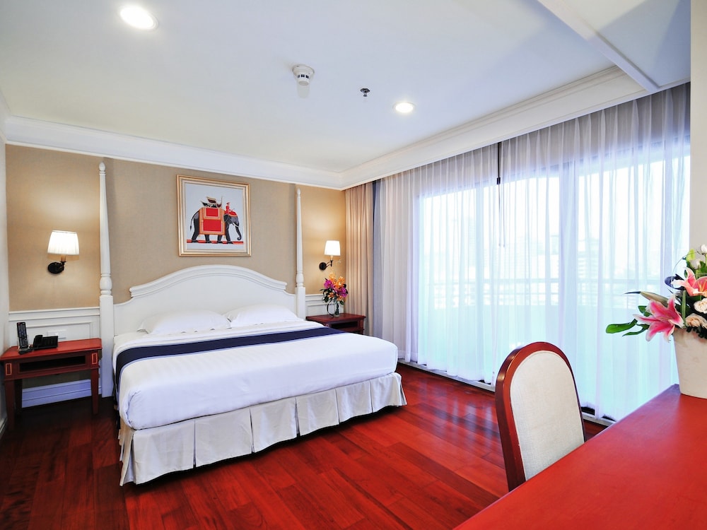 Centre Point Hotel Sukhumvit 10 26/114