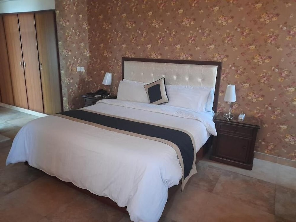 Shalimar Tower Hotel Lahore 27/50