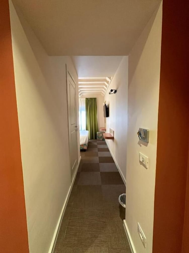 Hotel Cortina 19/53