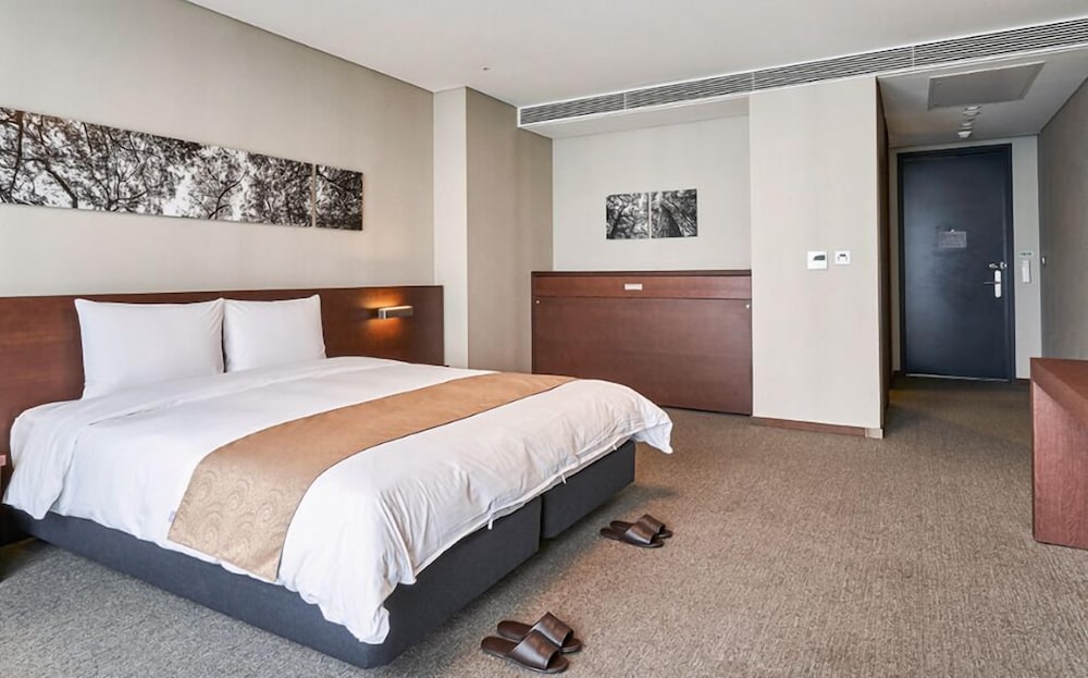 Bloomvista Hotel 2/17