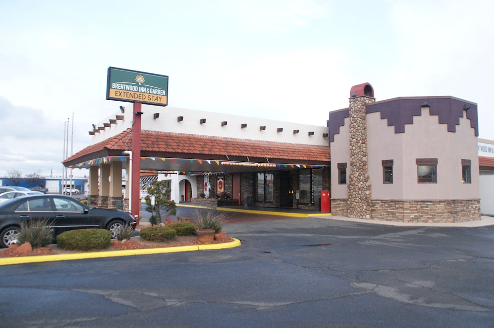 Brentwood Inn and Garden 1/47
