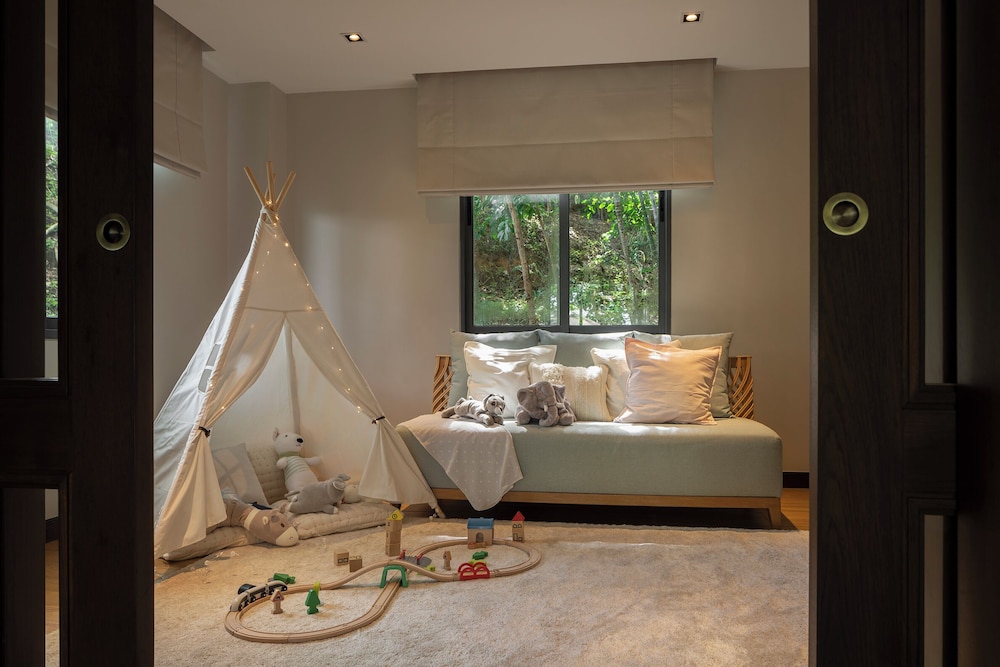 Noku Phuket 8/50