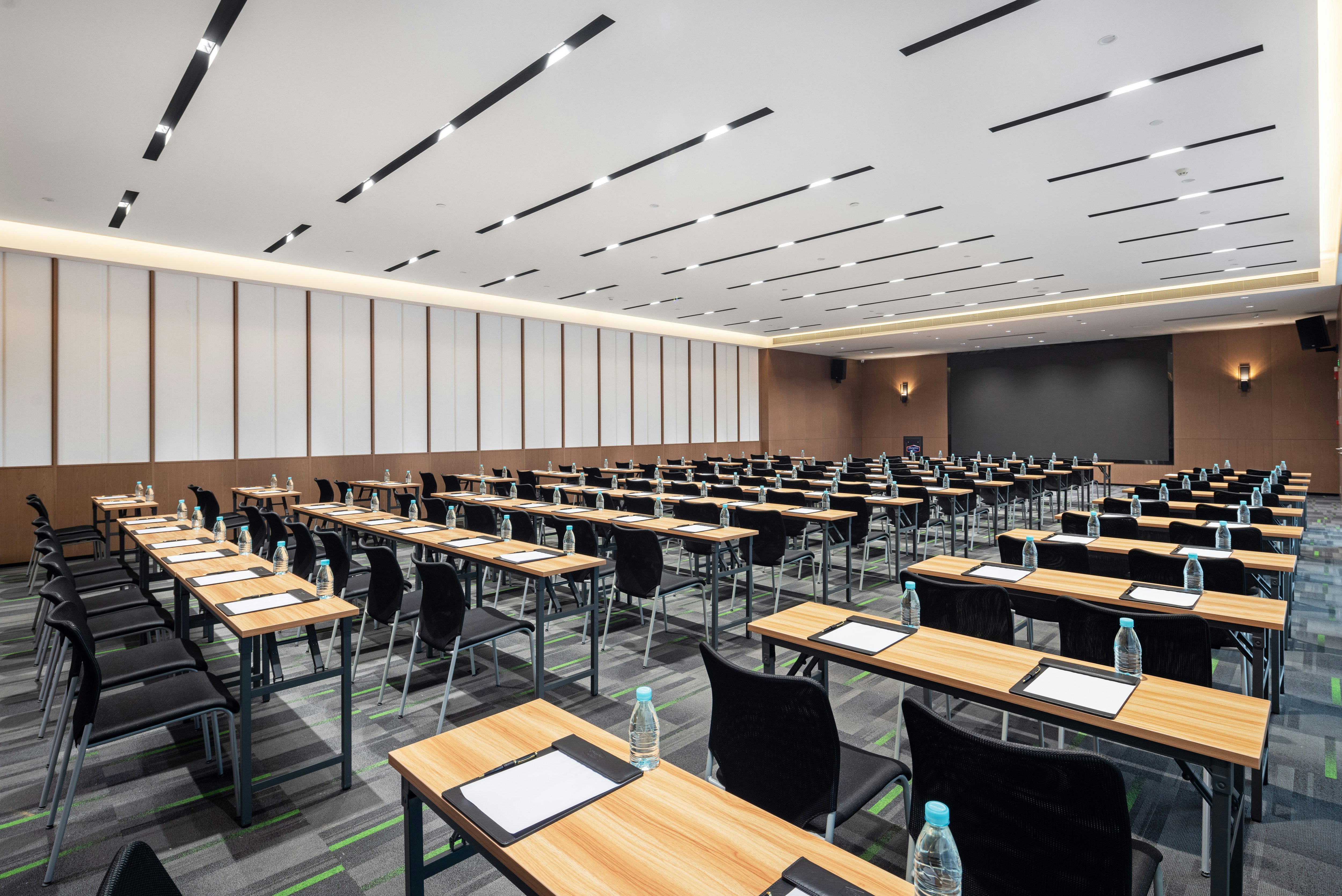 HAMPTON BY HILTON DONGGUAN SONGSHAN LAKE 55/64
