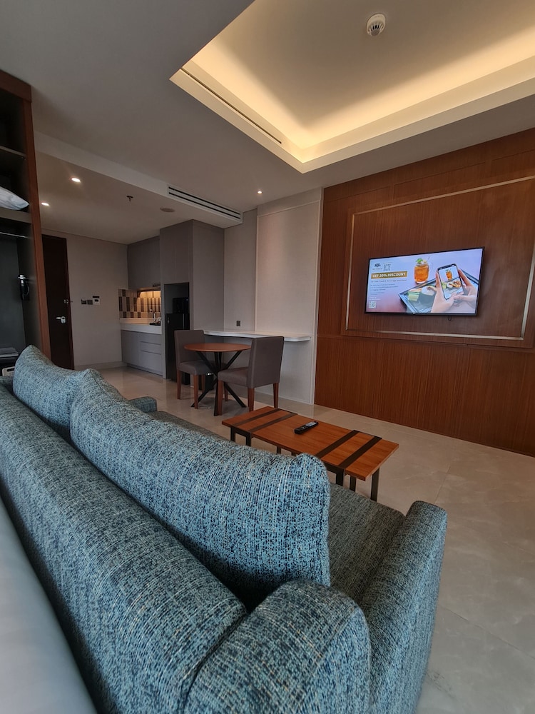 Trembesi Hotel BSD 28/50