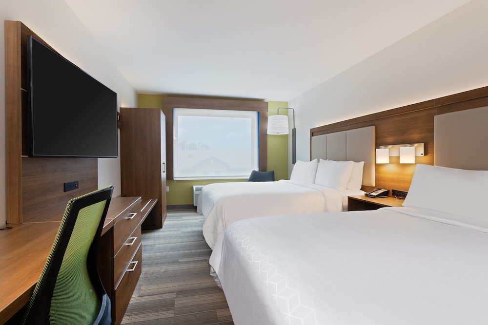 Holiday Inn Express Ft Lauderdale Cruise Airport 19/55