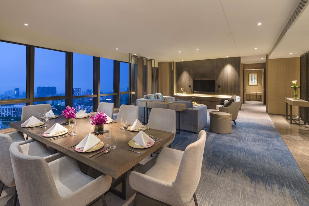 Doubletree By Hilton Shenzhen Longhua 54/76