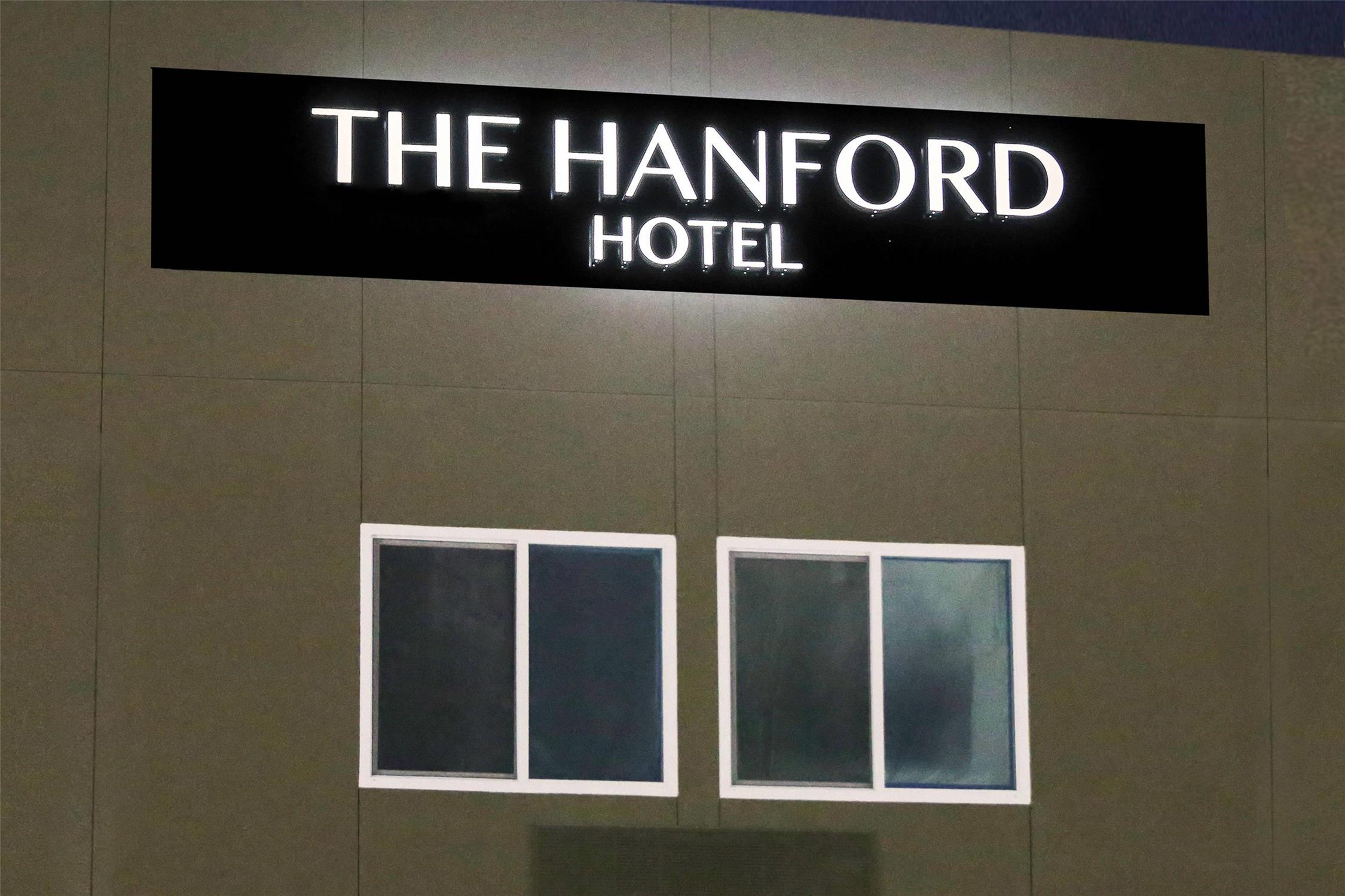 The Hanford Hotel 18/38