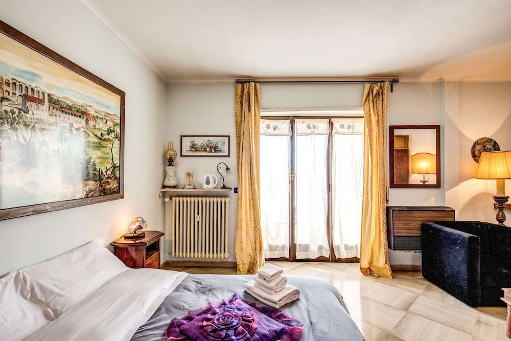 B B Piramide Terrace 39/54