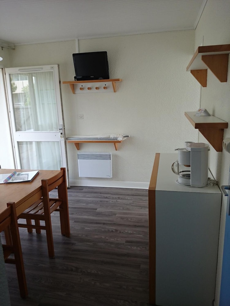 Vvf Villages Ars En Re 15/50