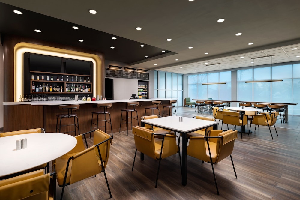 Courtyard By Marriott New Castle 6/15