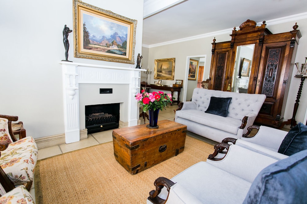 Burkleigh House 33/50