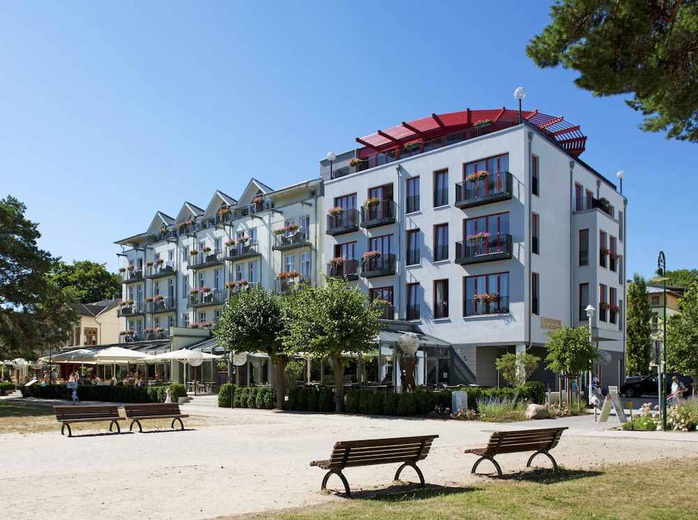 Strandhotel Heringsdorf 5/63