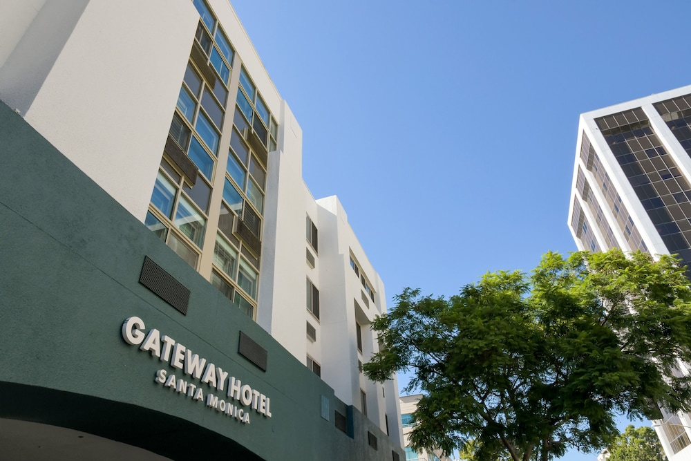 Gateway Hotel Santa Monica 6/65