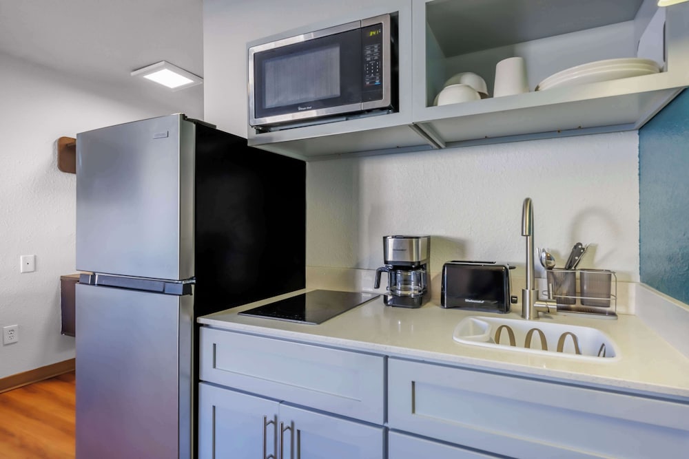 Studio6 Seattle, WA – Sea-Tac Airport South 30/31