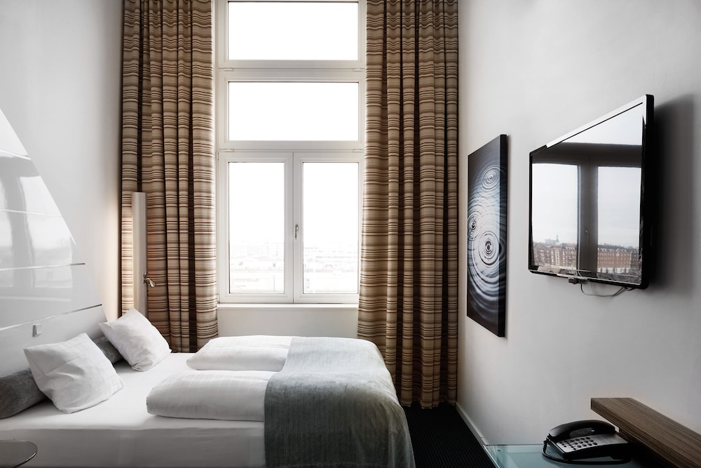 Copenhagen Island Hotel 3/35