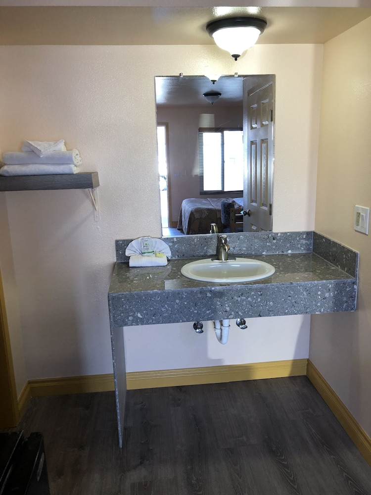 Blue Seal Inn 34/34
