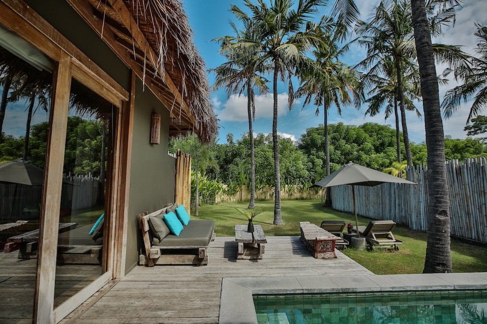 Slow Private Pool Villas 30/40