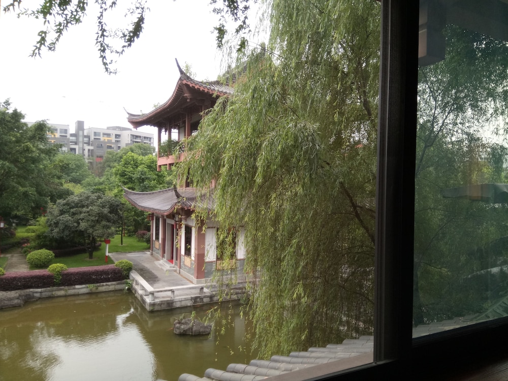 Guilinyi Royal Palace 34/50