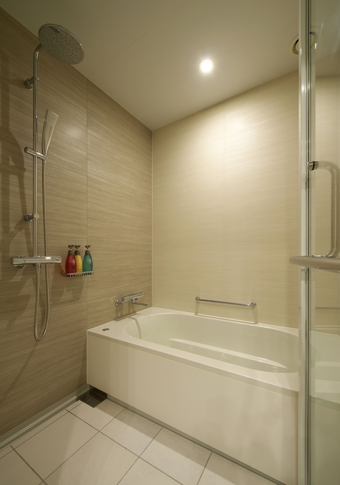 NAGOYA JR GATE TOWER HOTEL 13/31