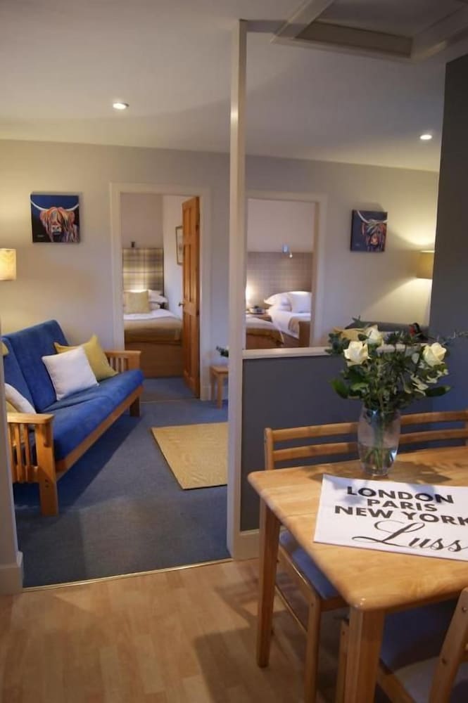Shegarton Farm Cottages 24/47