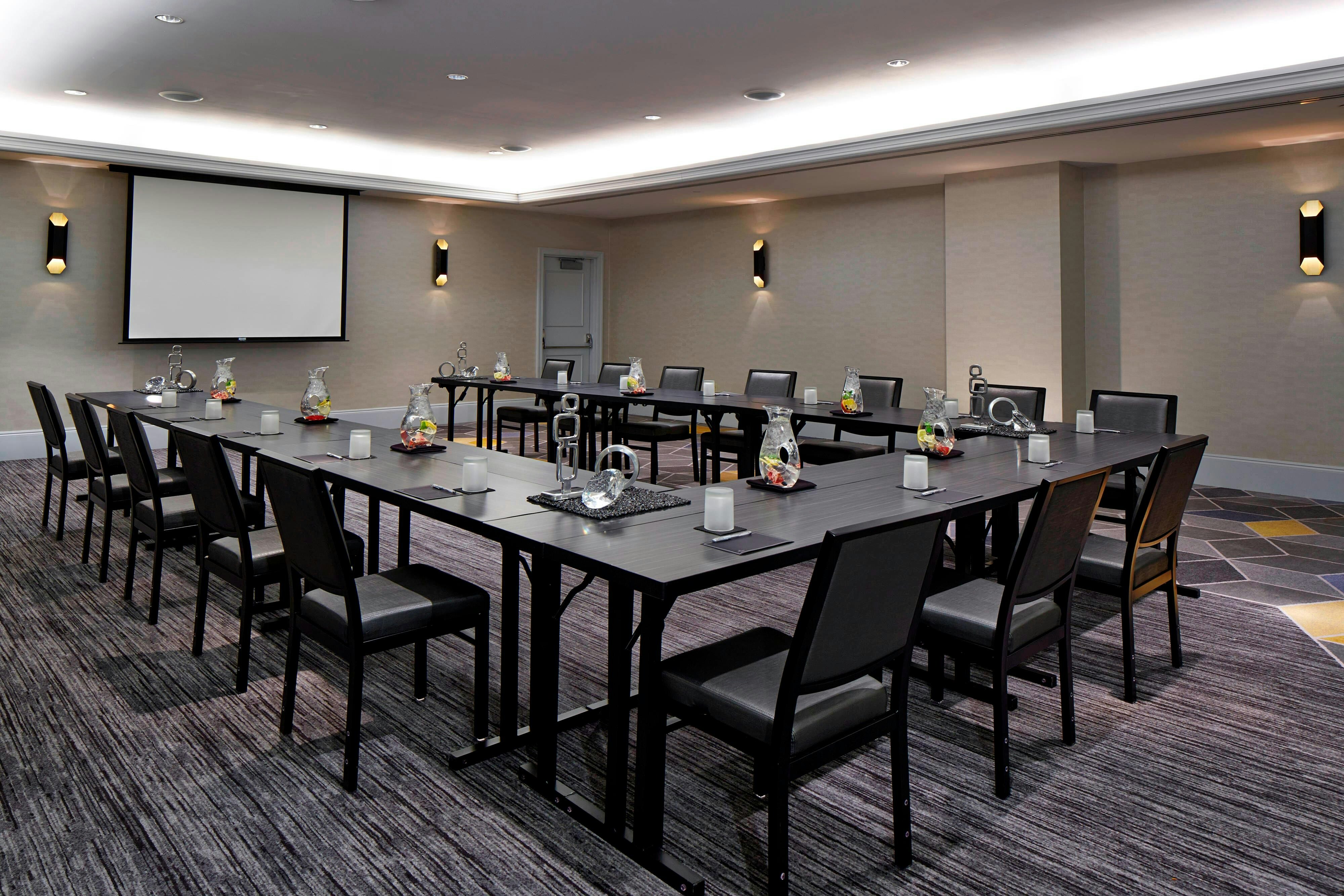 Renaissance Providence Hotel 49/53