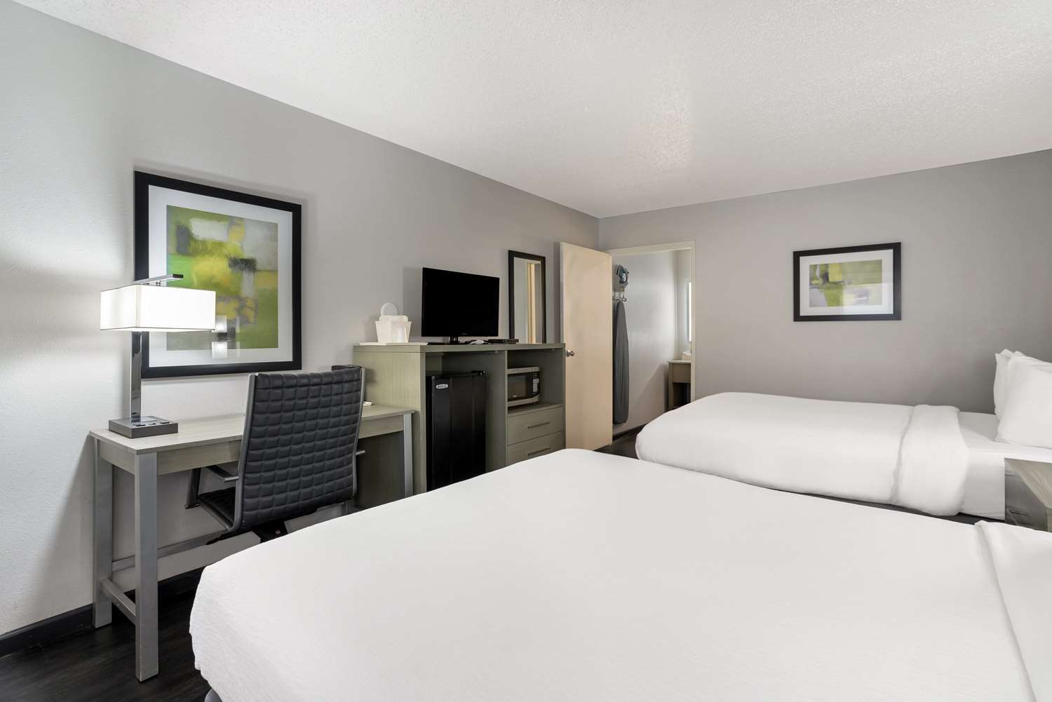 Room, 2 Queen Beds