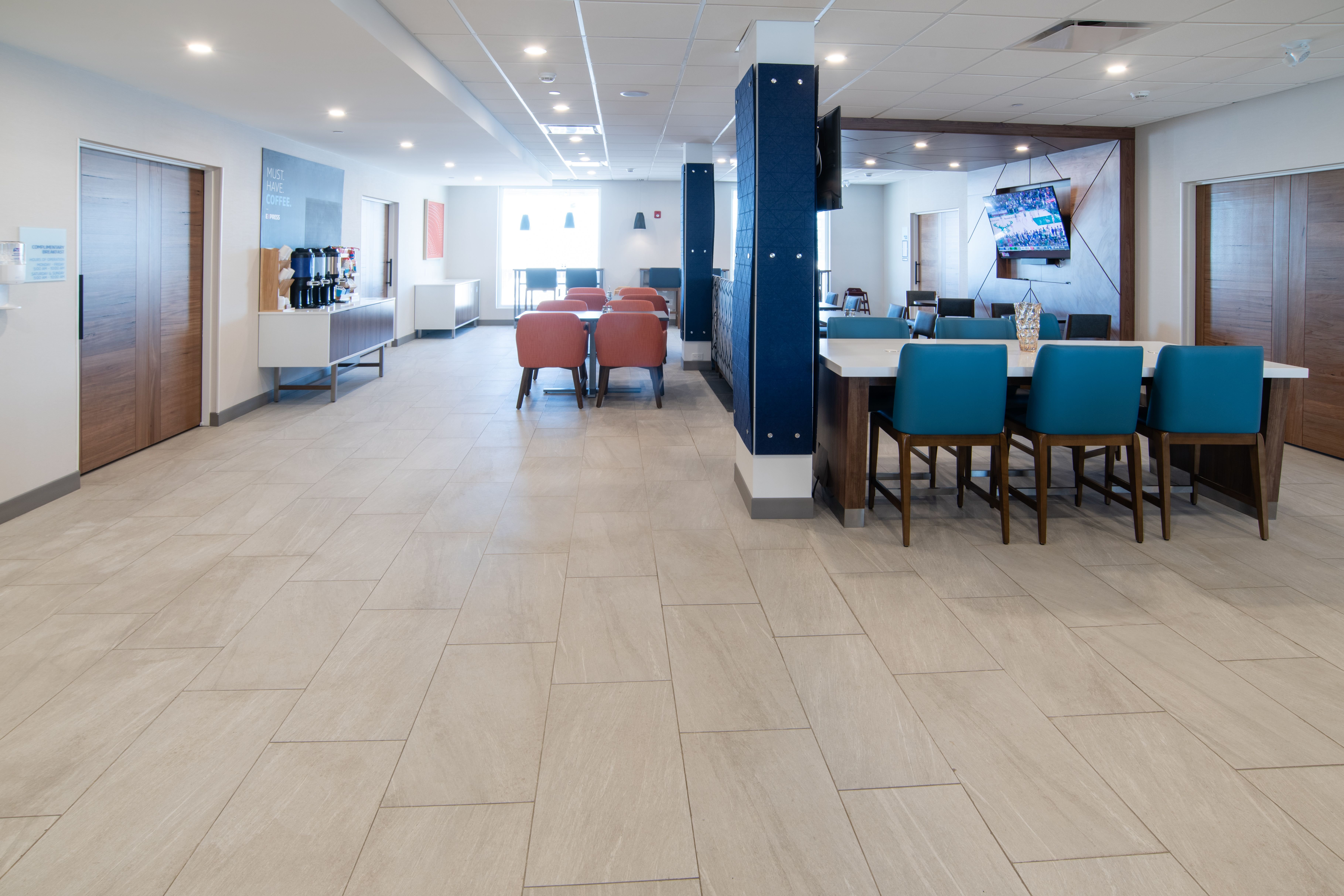 Holiday Inn Express & Suites - Moose Jaw an IHG Hotel 40/49