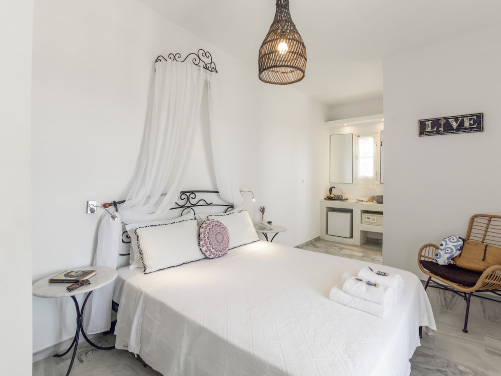 Standard, Twin Beds, Sea View, Balcony, Margarita Studios Ambelas 6/10