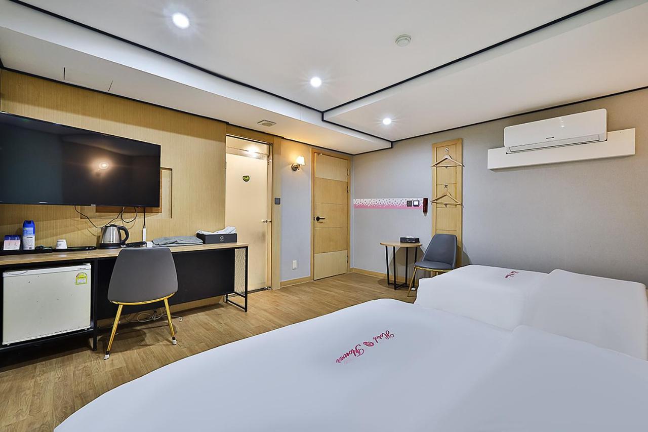 Hotel Flower 22/72