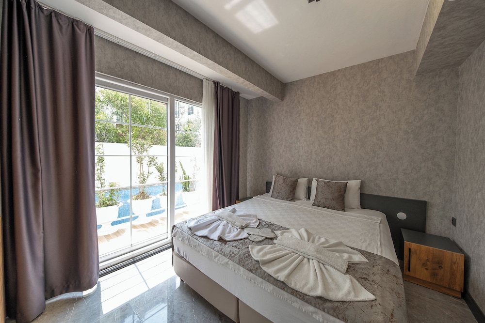 Mrt Suites Lara 7/50