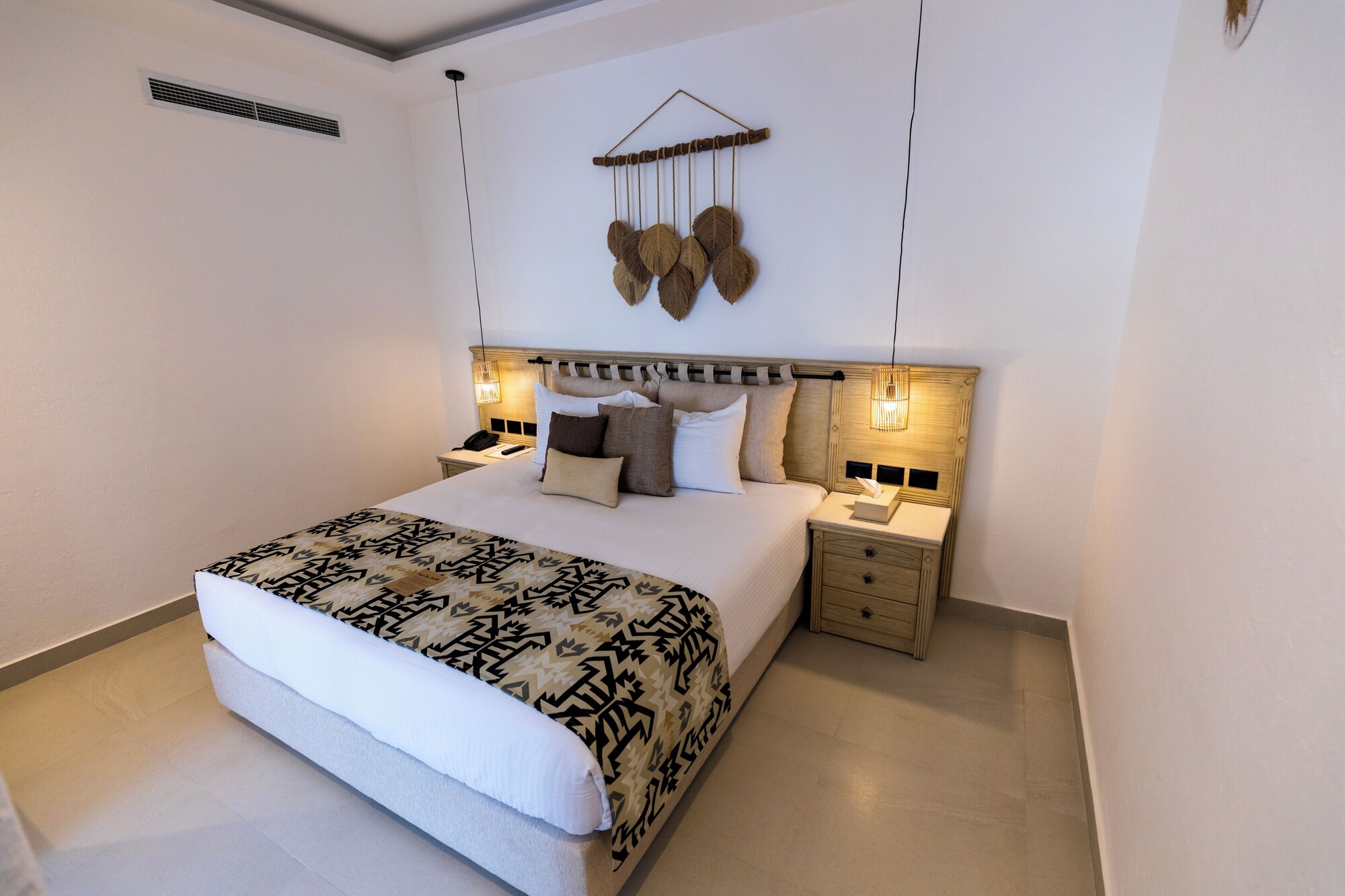 Junior Jacuzzi Suite Posh Club