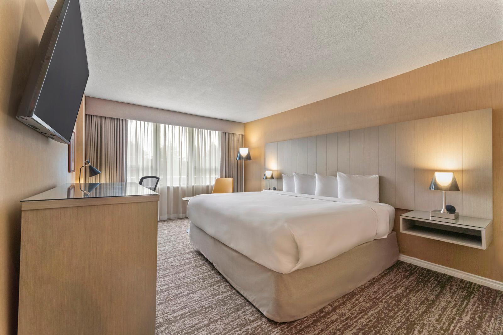 Plaza, Deluxe, King Bed