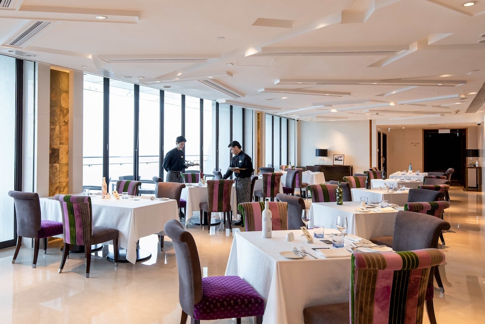 The T Hotel 30/41